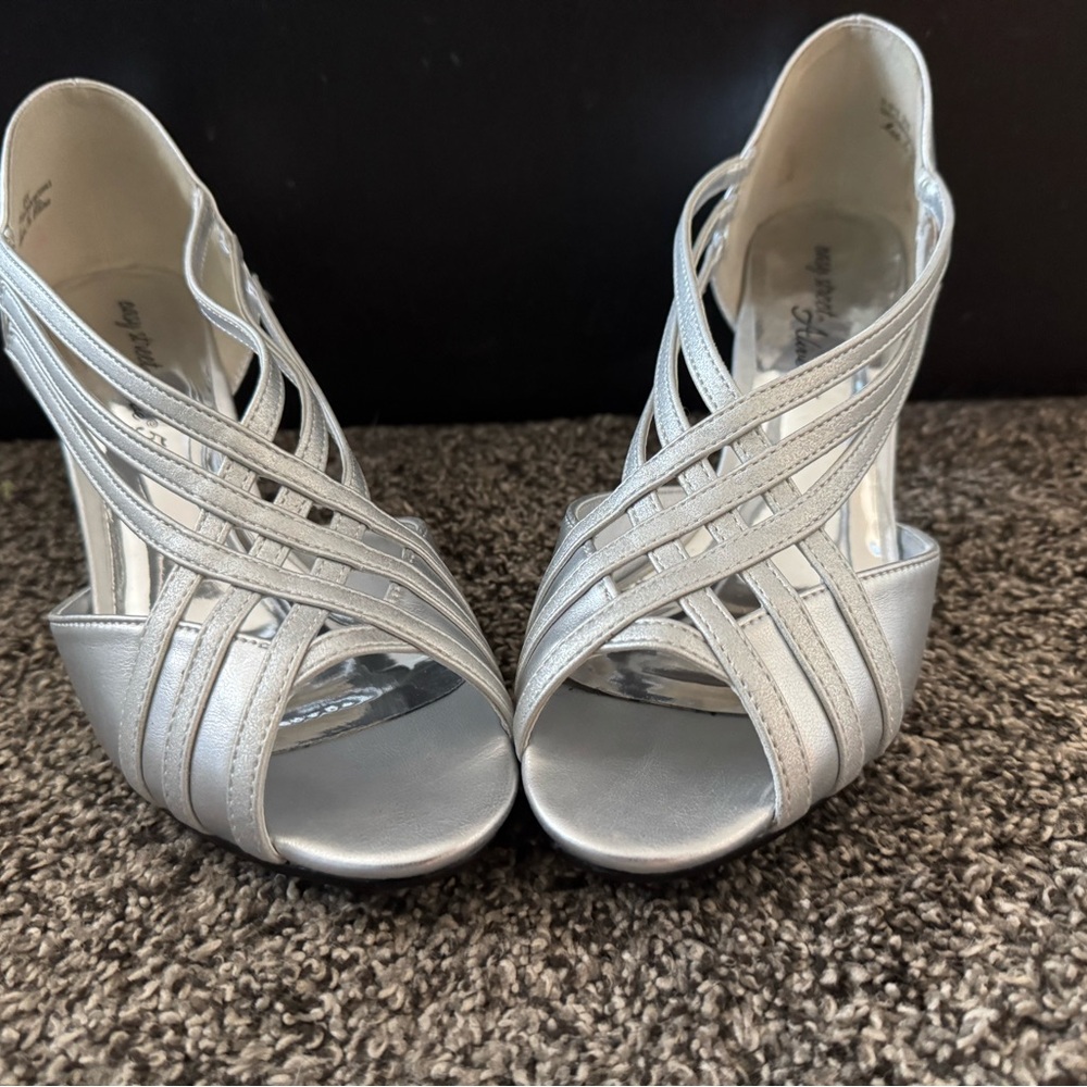 Easy Street Metallic Strappy Heels